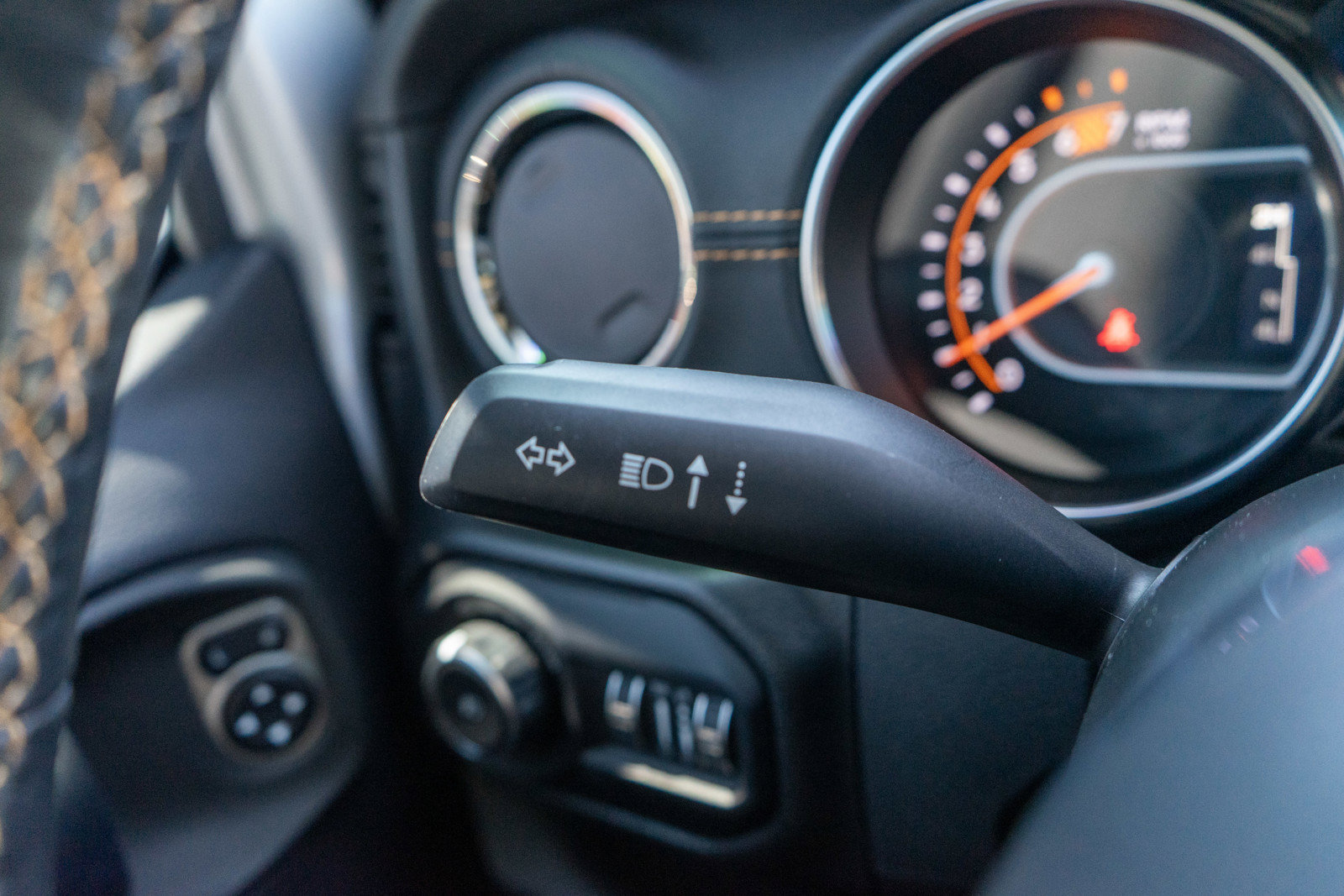 Used 2022 Jeep Wrangler Unlimited Sahara AWD/4WD image 26