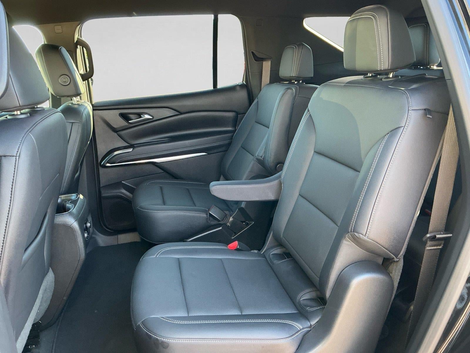 Used 2026 Chevrolet Traverse LT AWD/4WD image 14