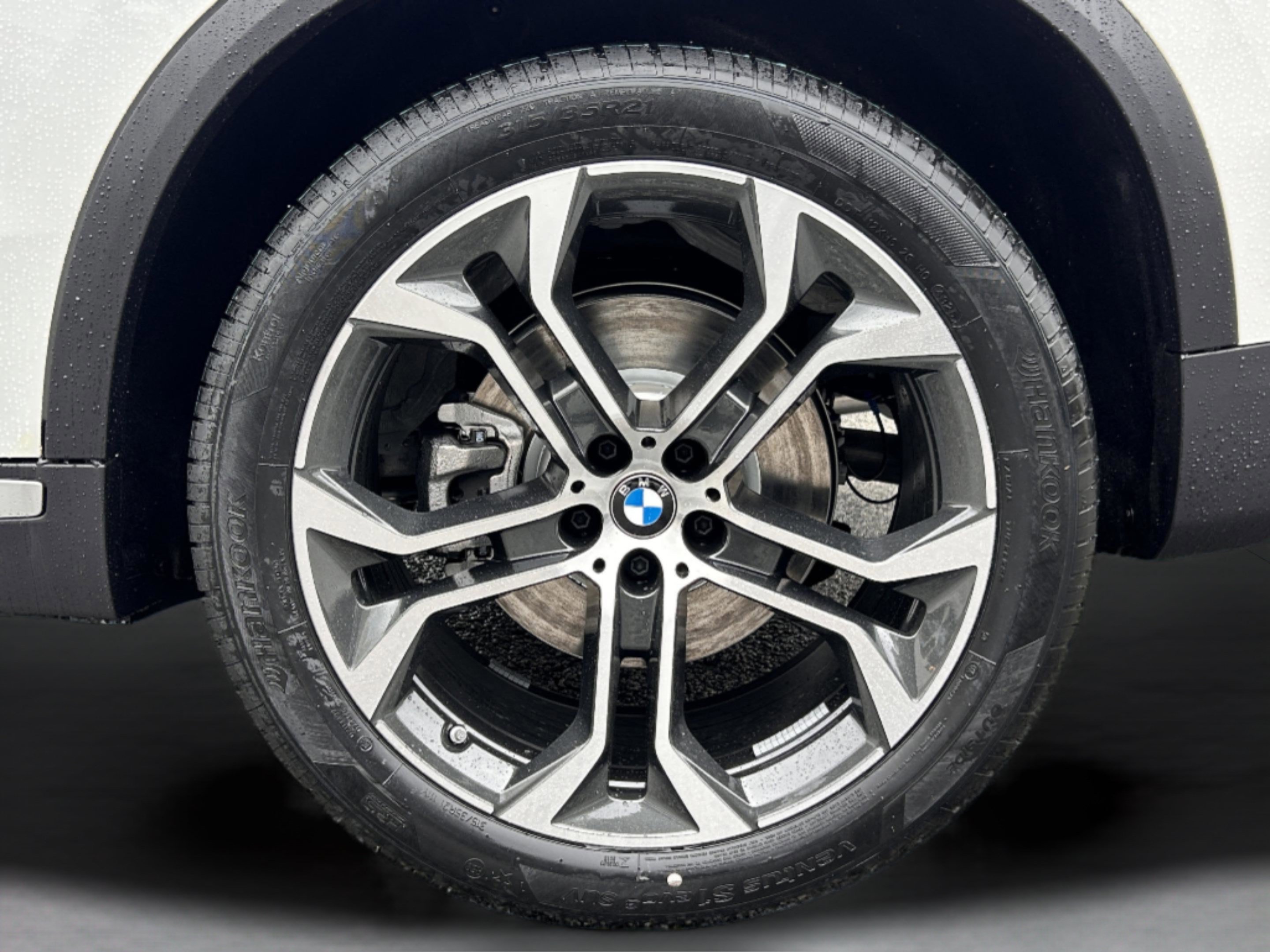 Used 2026 BMW X5 xDrive40i w/ Premium Package AWD/4WD image 34
