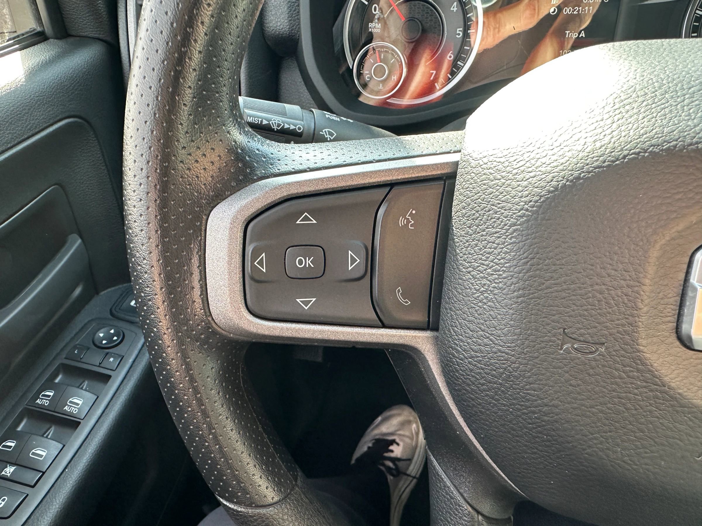 Used 2023 RAM 3500 Tradesman image 21