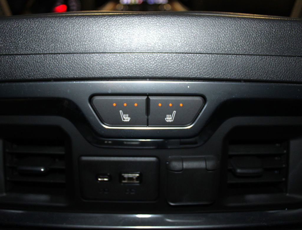 Used 2019 Chevrolet Silverado 1500 High Country w/ High Country Premium Package image 34