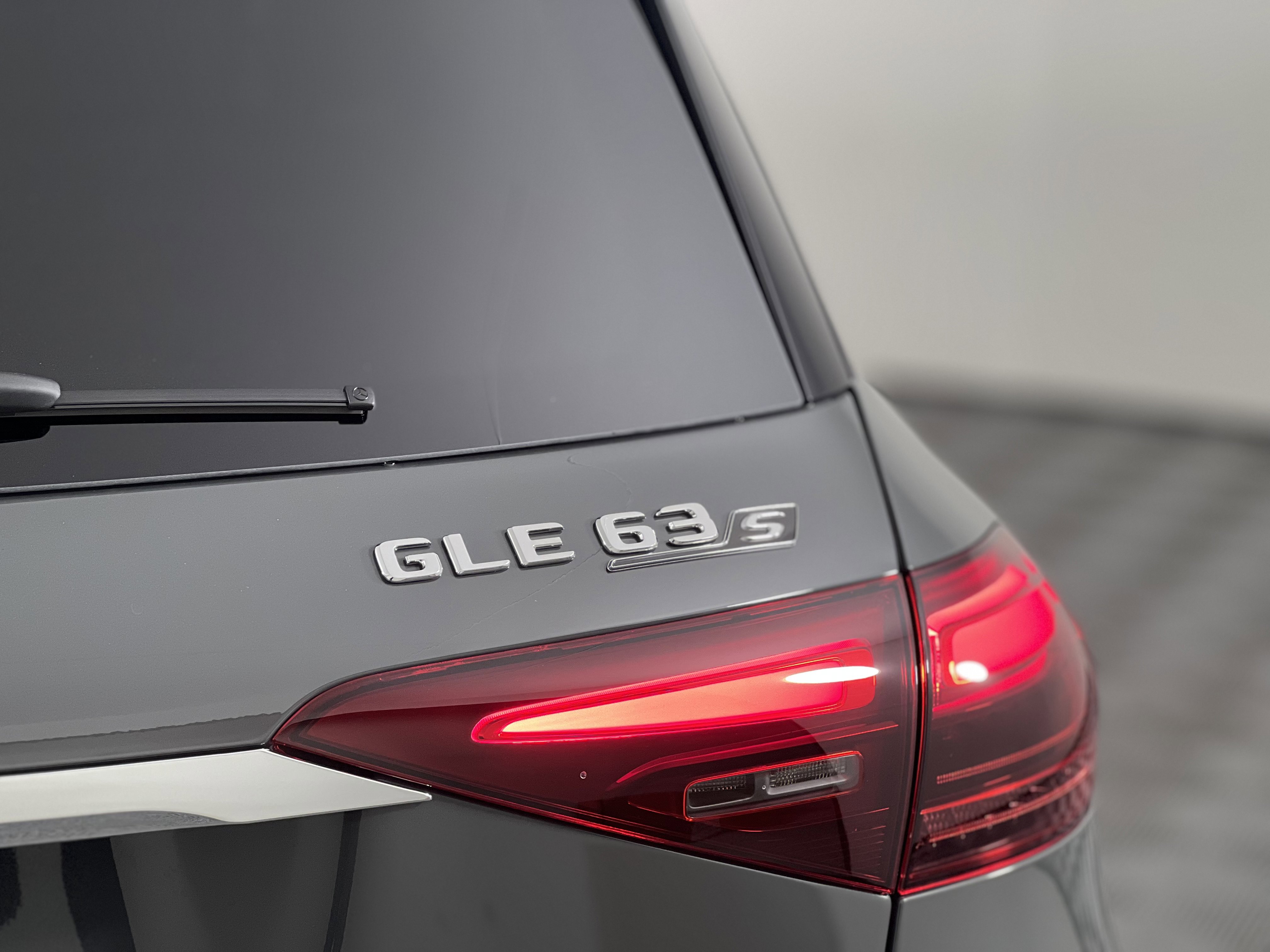 New 2026 Mercedes-Benz GLE 63 AMG S image 12