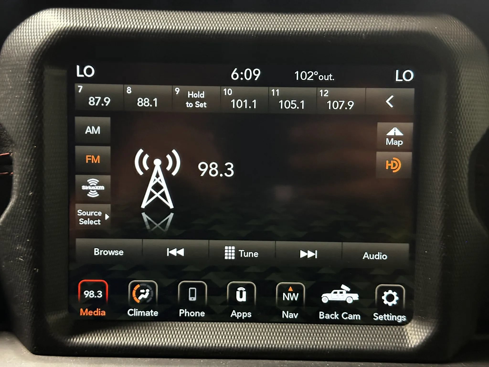 Used 2020 Jeep Gladiator Rubicon AWD/4WD image 34