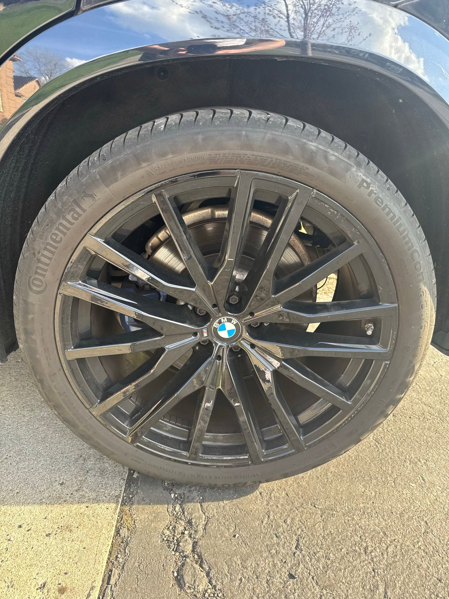Used 2022 BMW X6 M50i w/ Executive Package AWD/4WD image 7