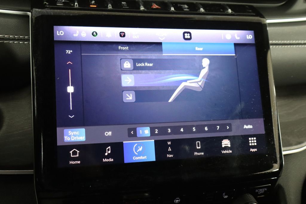 Used 2023 Jeep Grand Cherokee L Limited w/ Black Appearance Package image 35