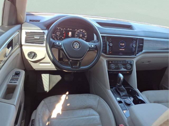 Used 2018 Volkswagen Atlas SEL Premium AWD/4WD image 4