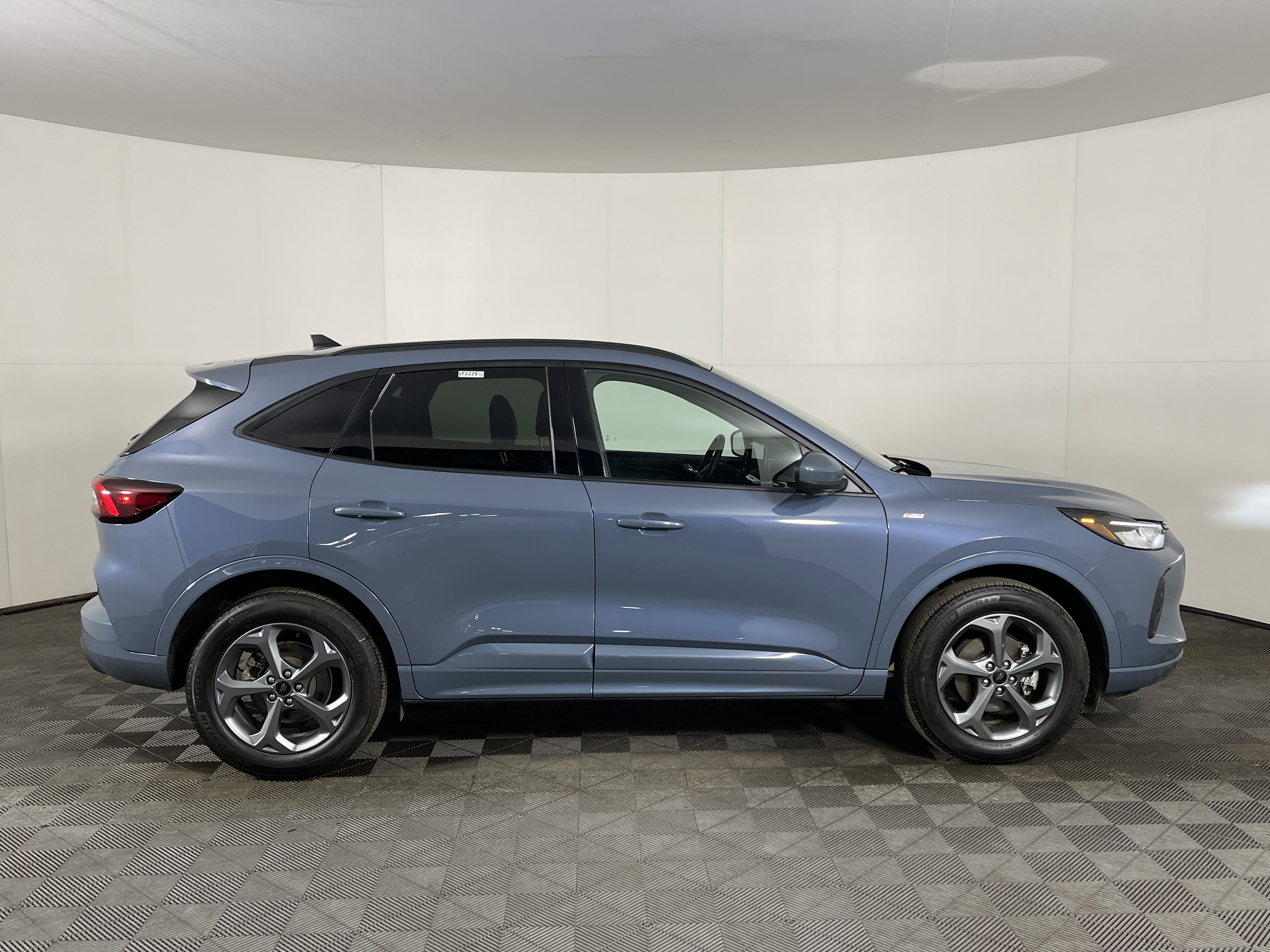 Used 2024 Ford Escape ST-Line Select w/ Tech Pack #2 image 5