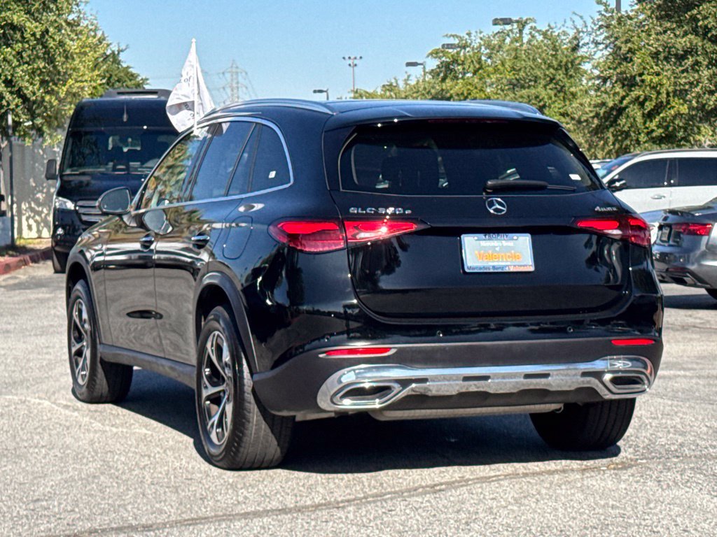 Used 2025 Mercedes-Benz GLC 350e 4MATIC image 11