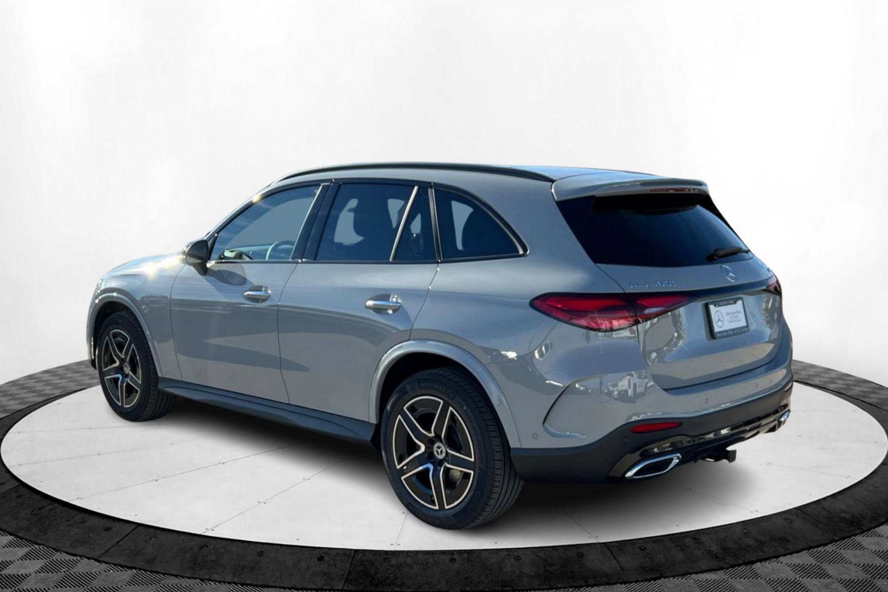 New 2026 Mercedes-Benz GLC 300 4MATIC image 3