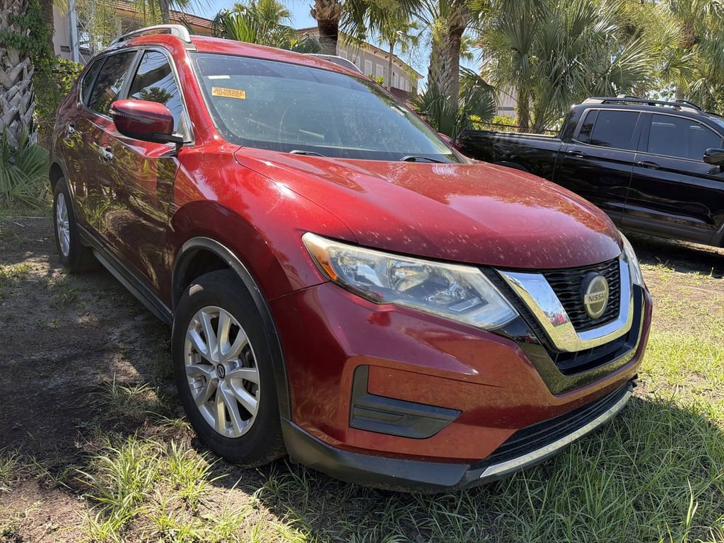 Used 2018 Nissan Rogue SV FWD image 1
