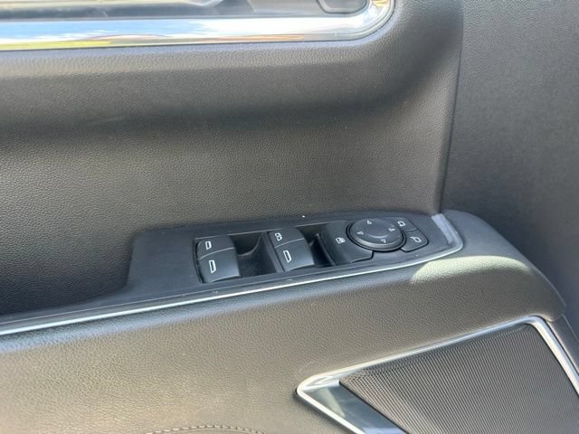 Used 2023 Chevrolet Silverado 1500 LT Trail Boss w/ LPO, Dark Essentials Package AWD/4WD image 13