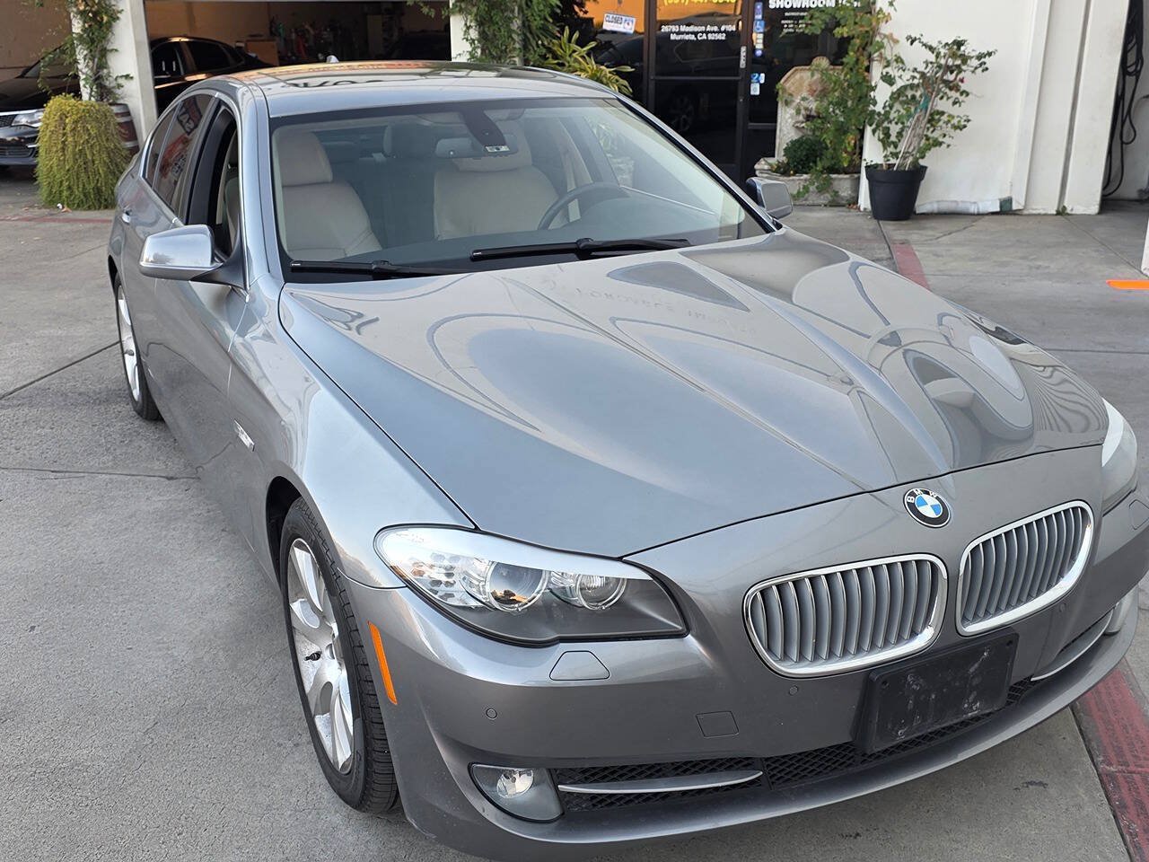 Used 2012 BMW 550i Sedan RWD image 6