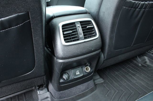 Used 2016 Kia Sorento SX w/ SXL Technology Package AWD/4WD image 35