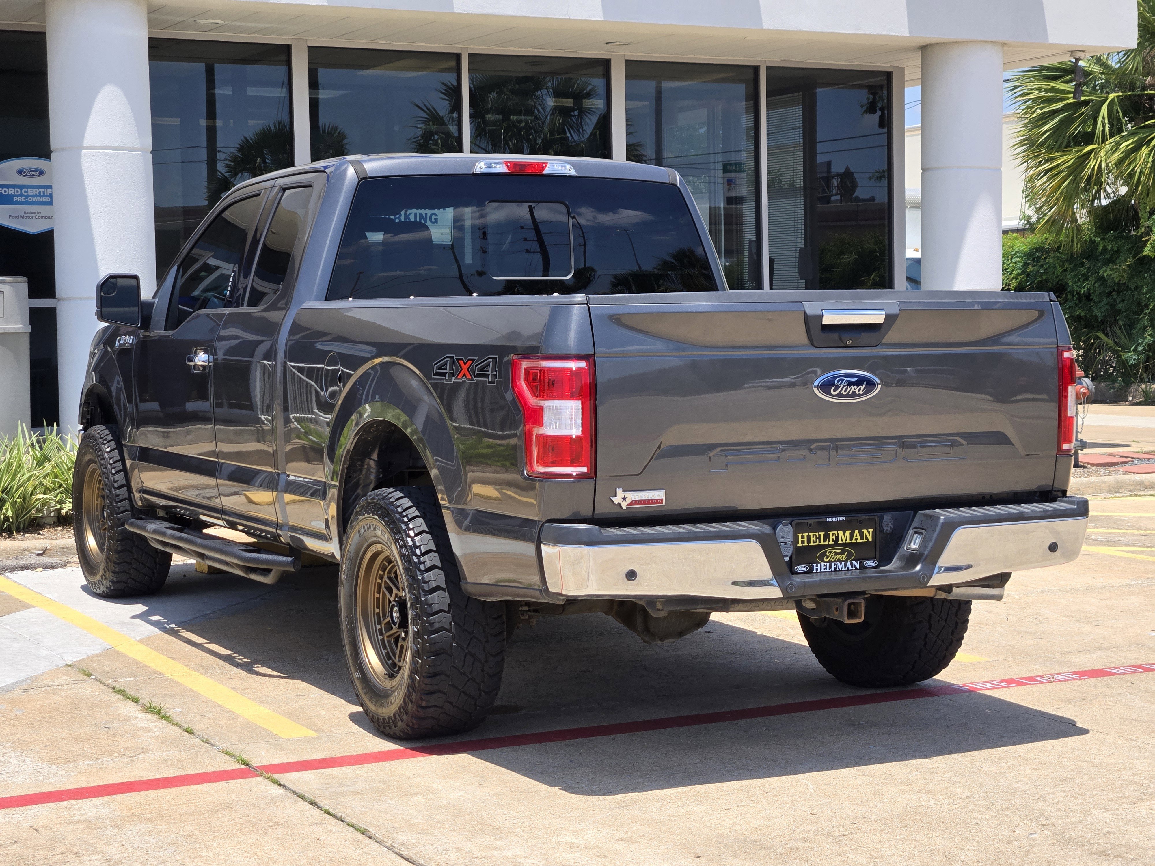 Used 2018 Ford F150 XLT w/ Equipment Group 302A Luxury AWD/4WD image 3