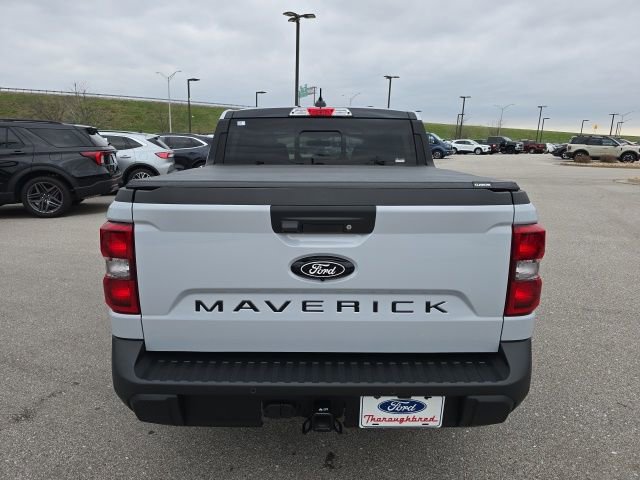 Used 2025 Ford Maverick Lariat w/ Black Appearance Package image 4
