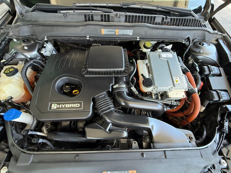 Used 2015 Ford Fusion SE FWD image 36