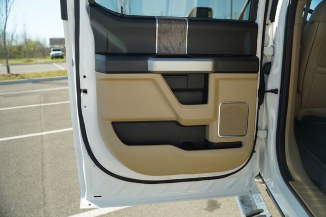 Used 2019 Ford F250 Lariat w/ Chrome Package image 16