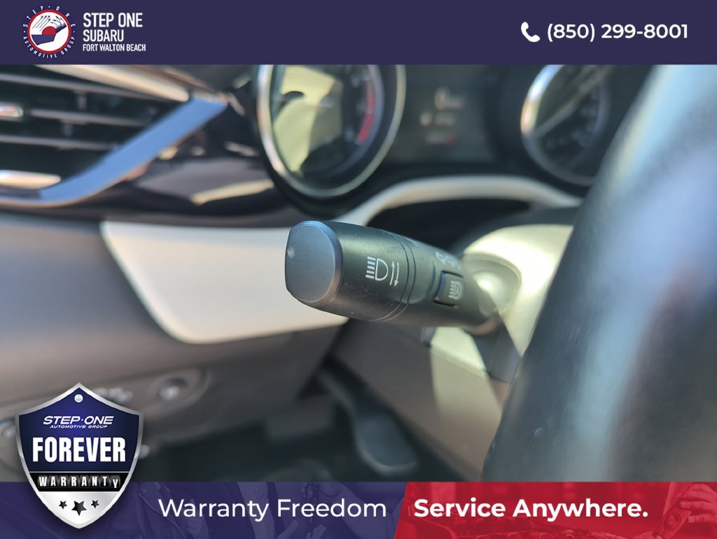Used 2022 Buick Encore GX Select w/ Sport Touring Package FWD image 21