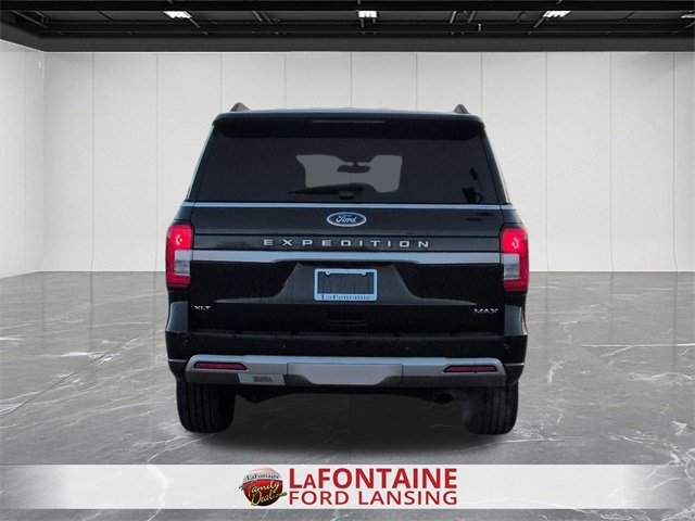 Used 2023 Ford Expedition Max XLT image 4
