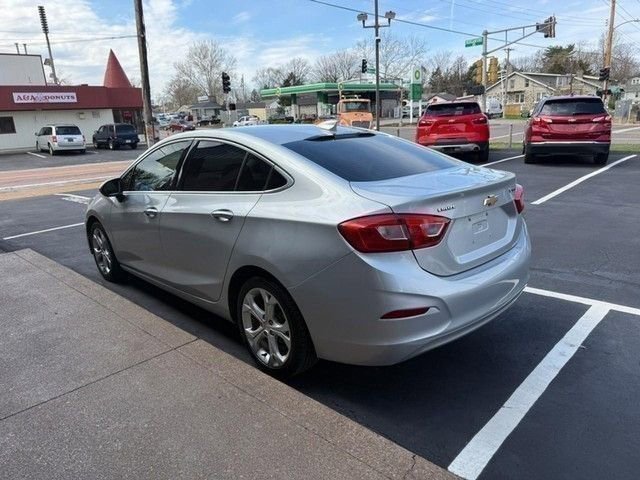 Used 2018 Chevrolet Cruze Premier image 4