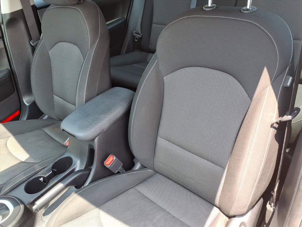 Used 2023 Kia Forte LXS FWD image 16