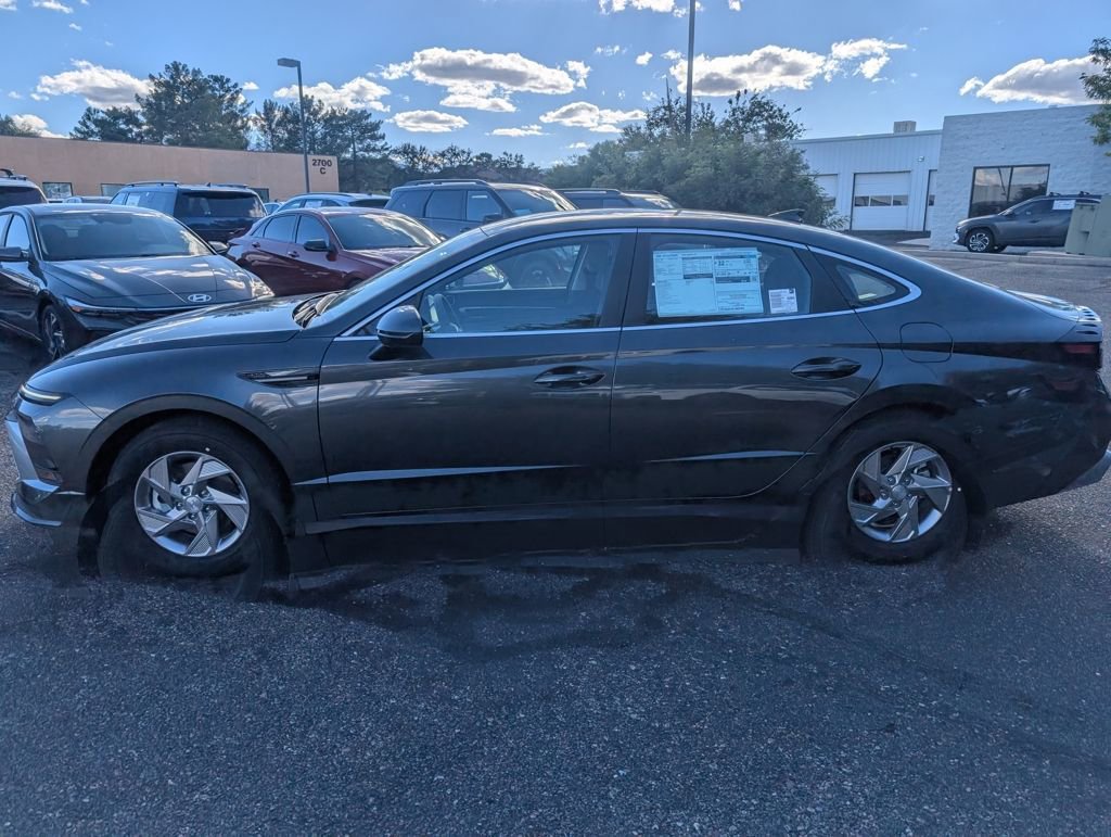 New 2026 Hyundai Sonata SE image 2