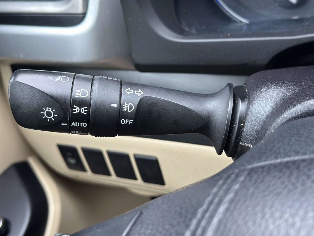 Used 2018 Toyota Highlander XLE w/ Protection Package #3 AWD/4WD image 39
