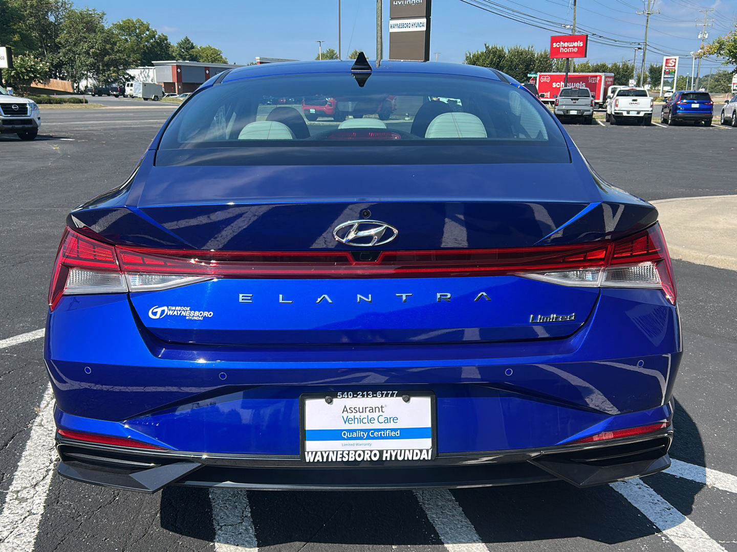 Certified 2023 Hyundai Elantra Limited w/ Cargo Package FWD image 6