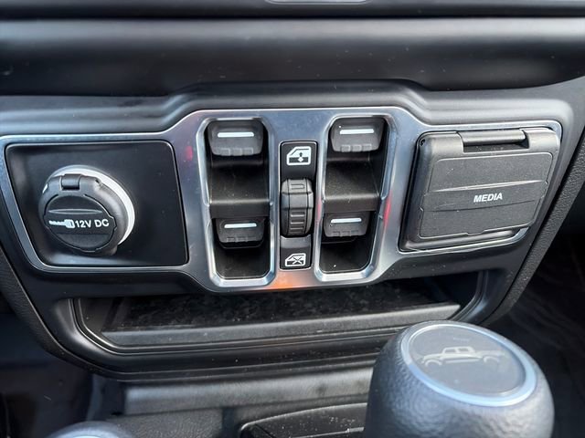 Used 2022 Jeep Gladiator Sport image 50