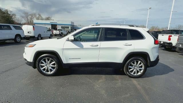 Used 2018 Jeep Cherokee Limited w/ Technology Group image 5