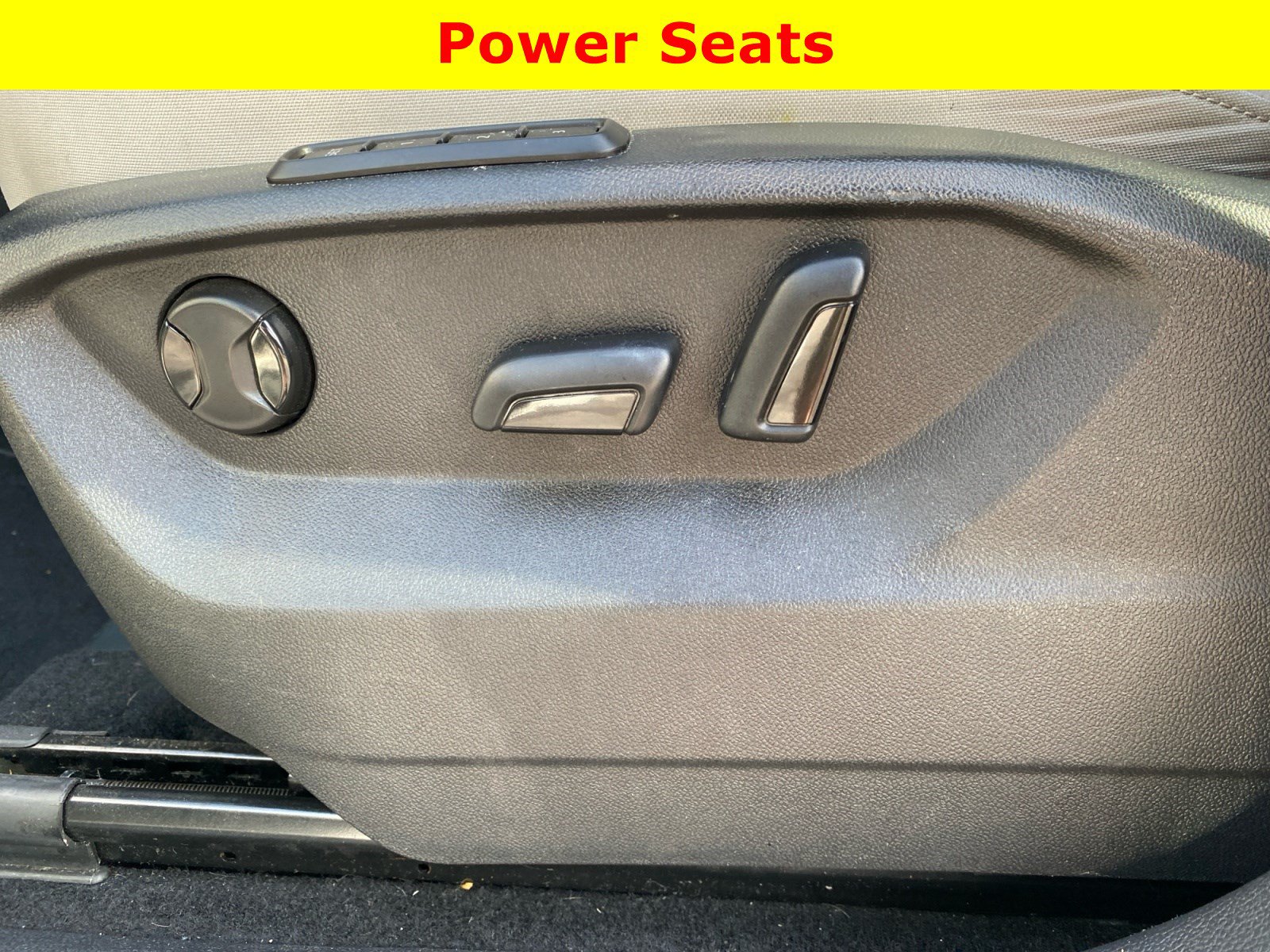 Used 2018 Volkswagen Tiguan SEL Premium AWD/4WD image 26