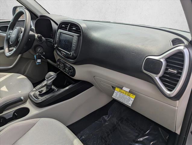 Used 2022 Kia Soul LX FWD image 21