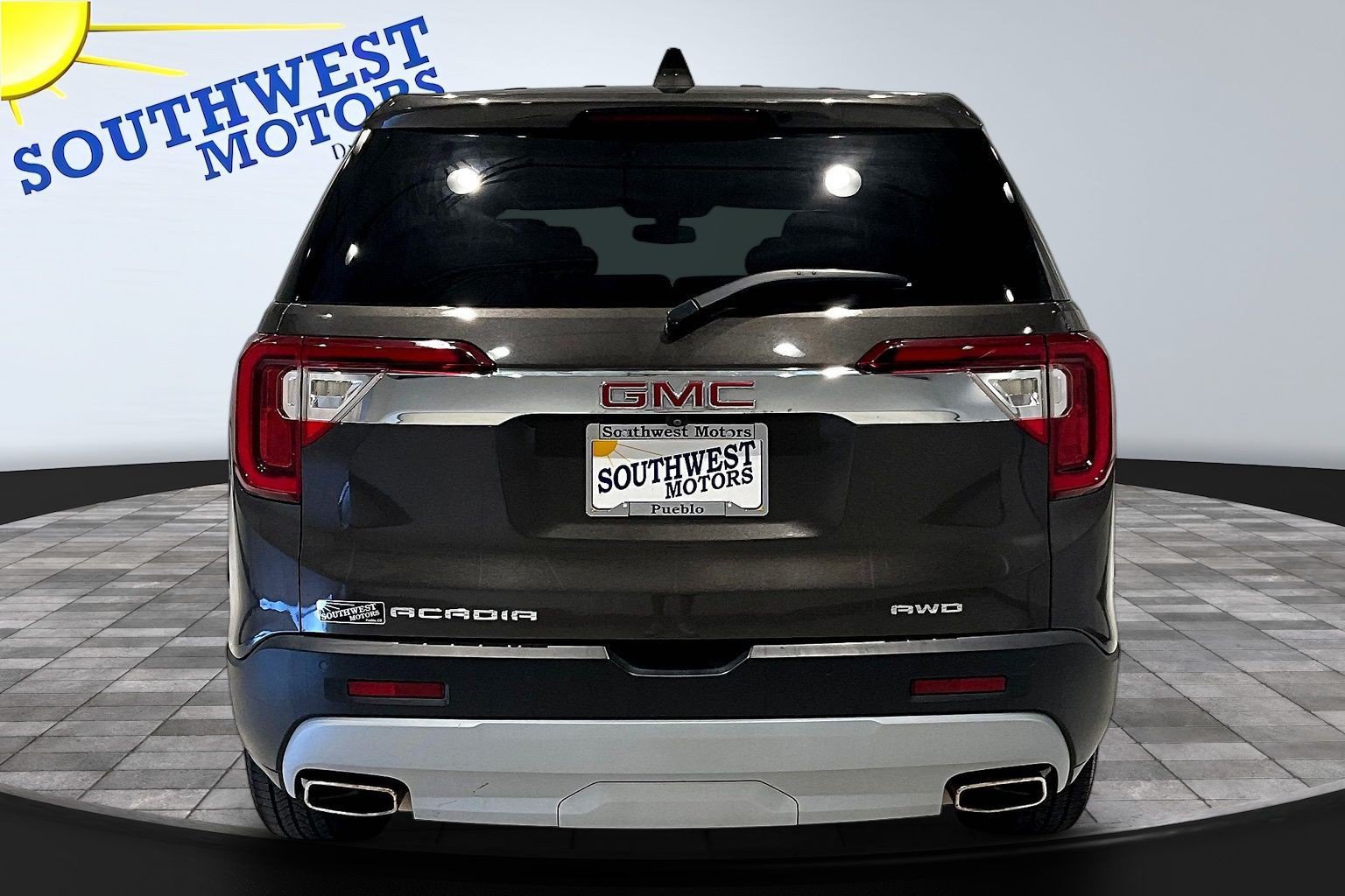 Used 2020 GMC Acadia SLE AWD/4WD image 6