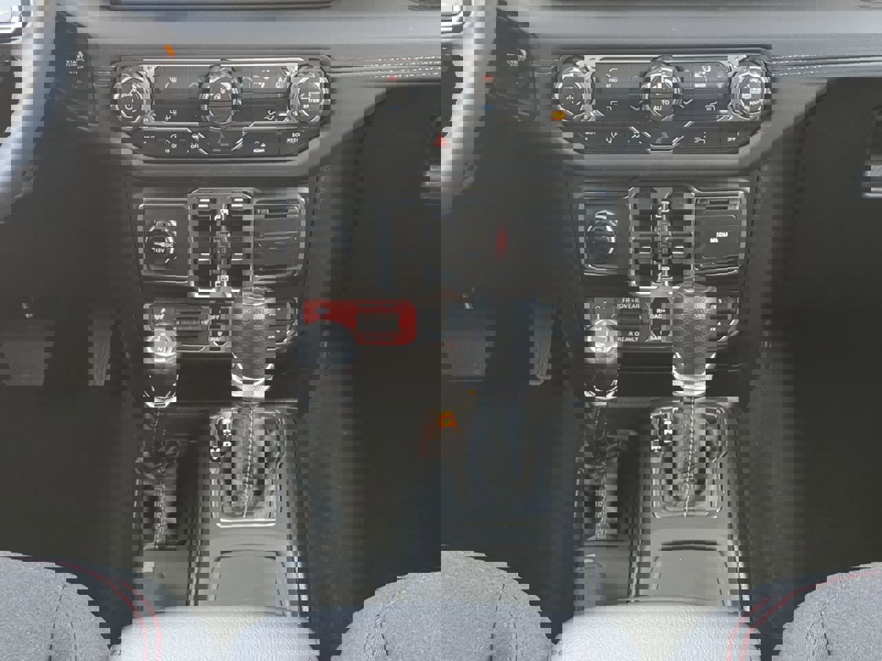 New 2026 Jeep Gladiator Rubicon AWD/4WD image 17