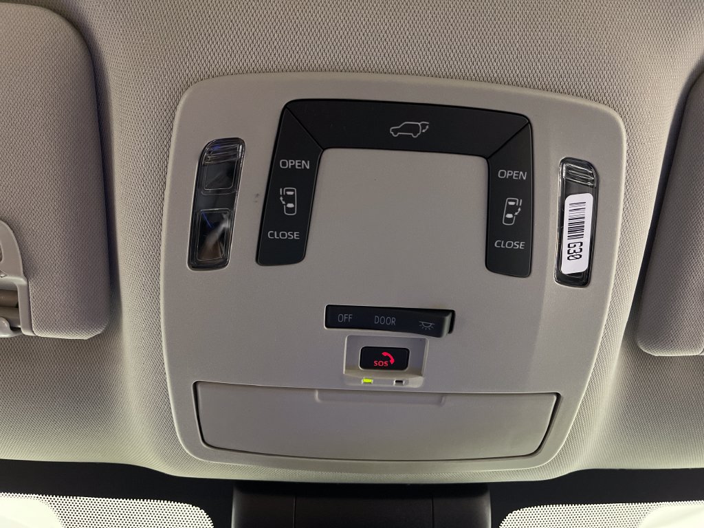 New 2026 Toyota Sienna LE FWD image 29