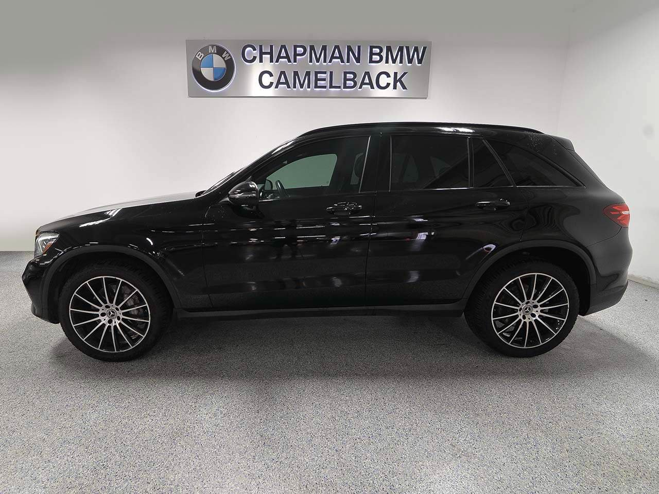 Used 2019 Mercedes-Benz GLC 300 image 4