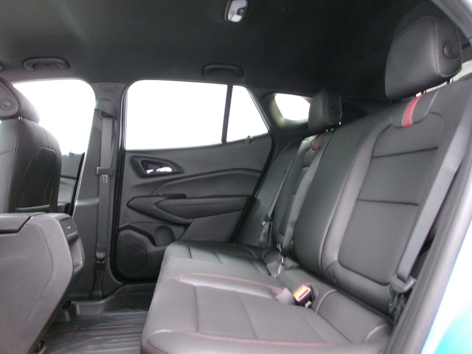 New 2026 Chevrolet Trax RS w/ Driver Confidence Package FWD image 9