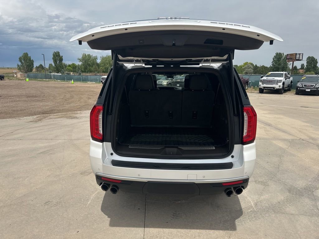 Used 2024 GMC Yukon XL Denali w/ Advanced Technology Package AWD/4WD image 24