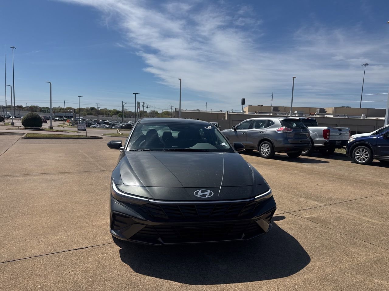 Used 2026 Hyundai Elantra Sport image 4