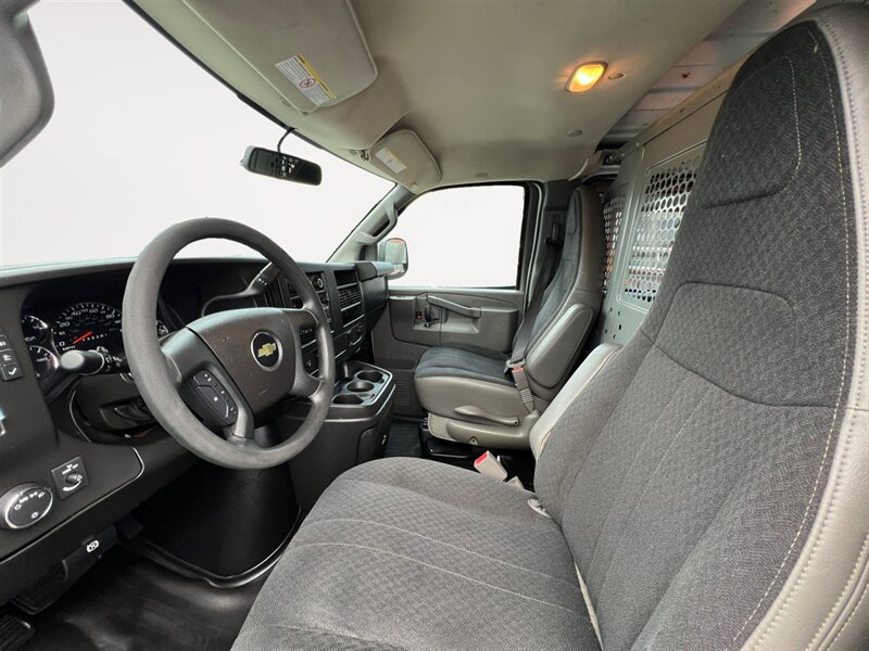 Used 2018 Chevrolet Express 2500 w/ Driver Convenience Package RWD image 10