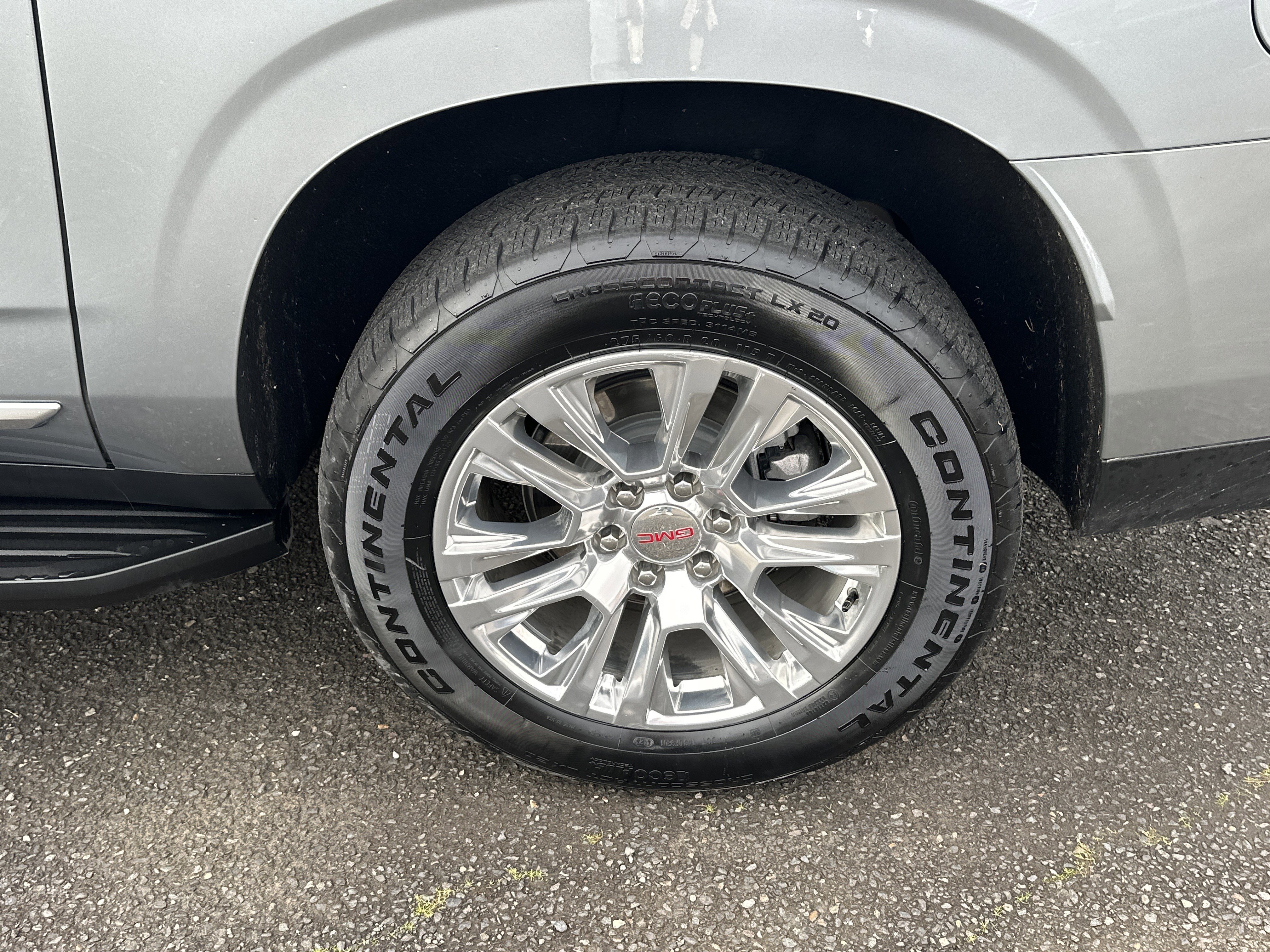 Certified 2025 GMC Yukon XL Denali image 25