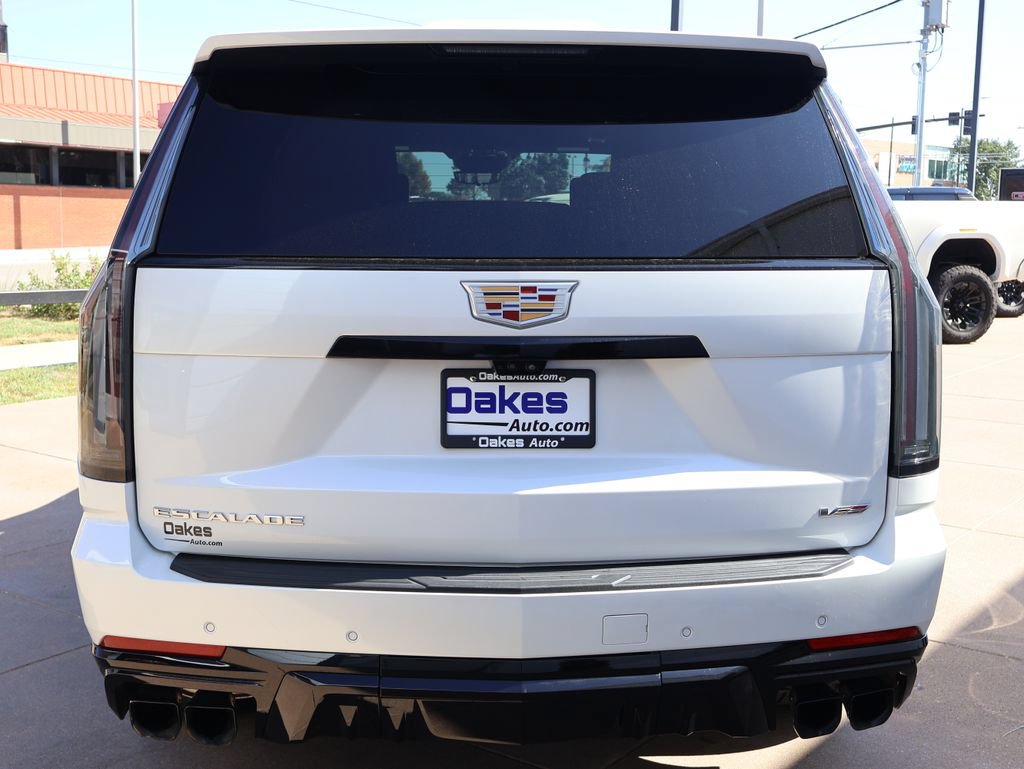 Certified 2025 Cadillac Escalade V AWD/4WD image 5