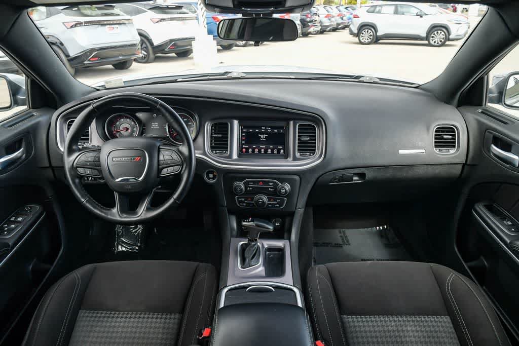 Used 2022 Dodge Charger SXT w/ Cold Weather Package RWD image 15