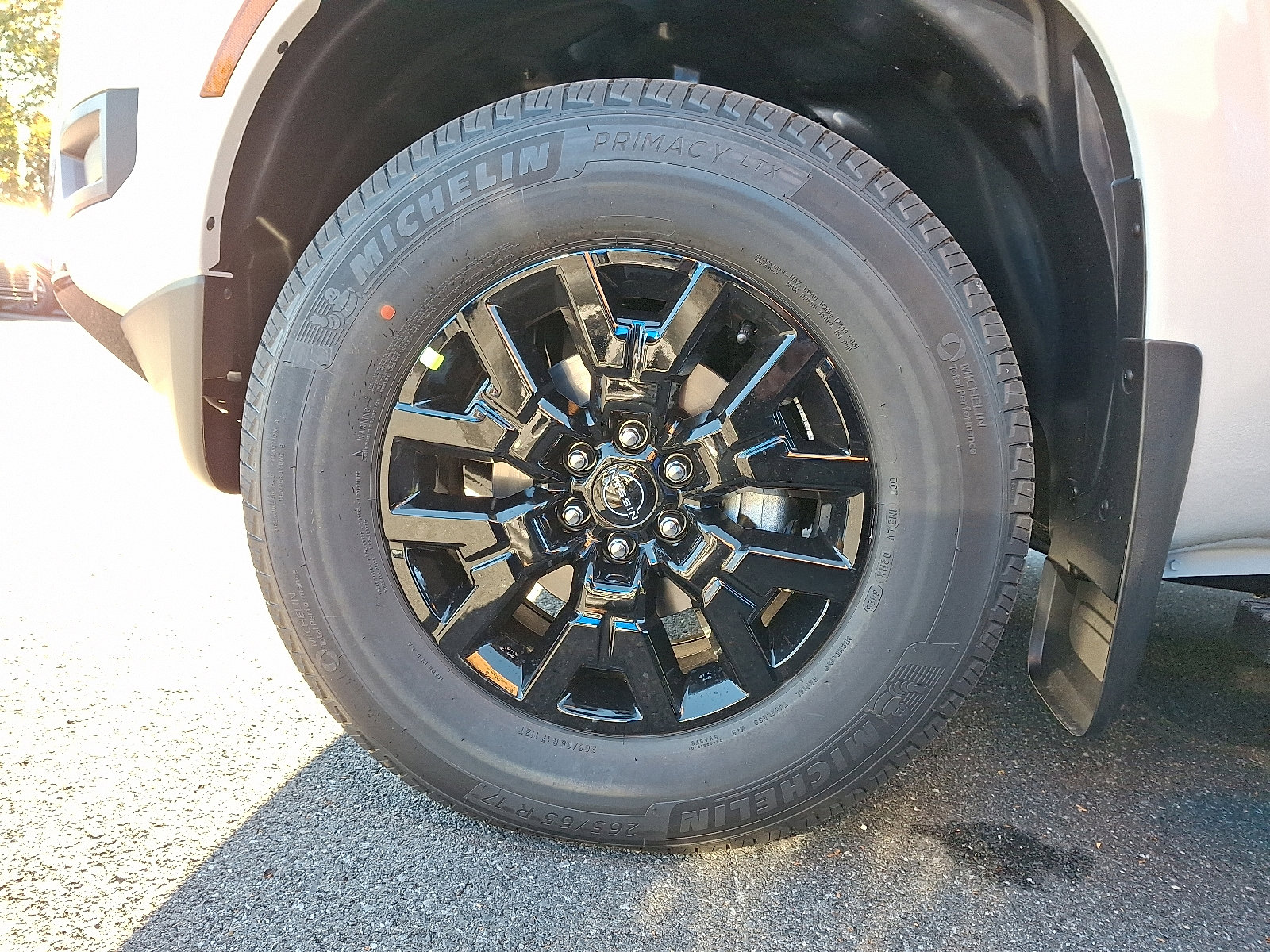 New 2026 Nissan Frontier SV w/ SV Convenience Package image 4