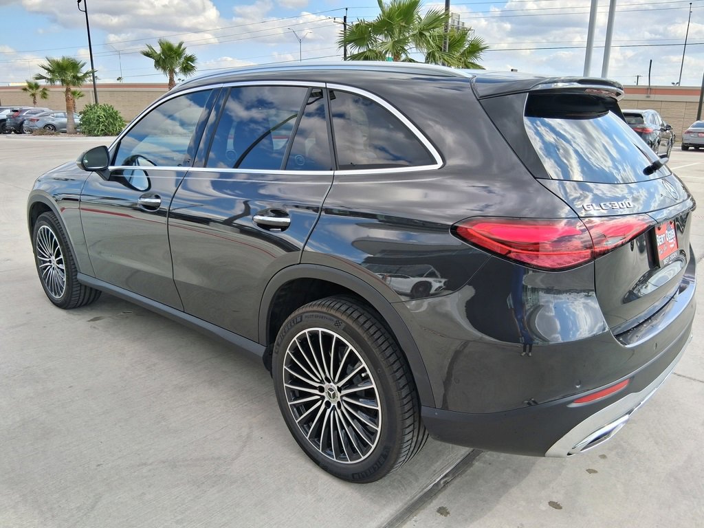 Used 2026 Mercedes-Benz GLC 300 image 6