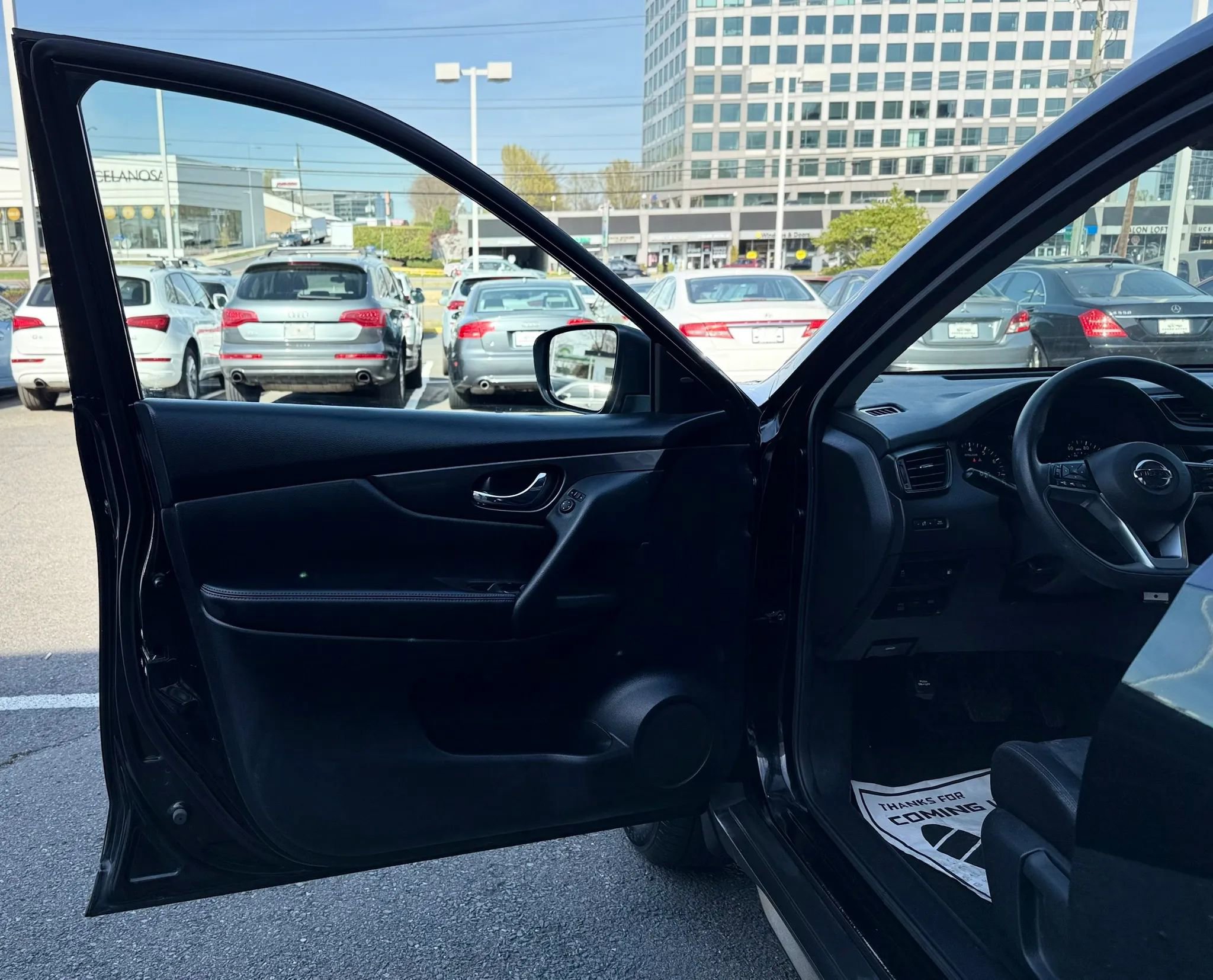 Used 2018 Nissan Rogue S image 8