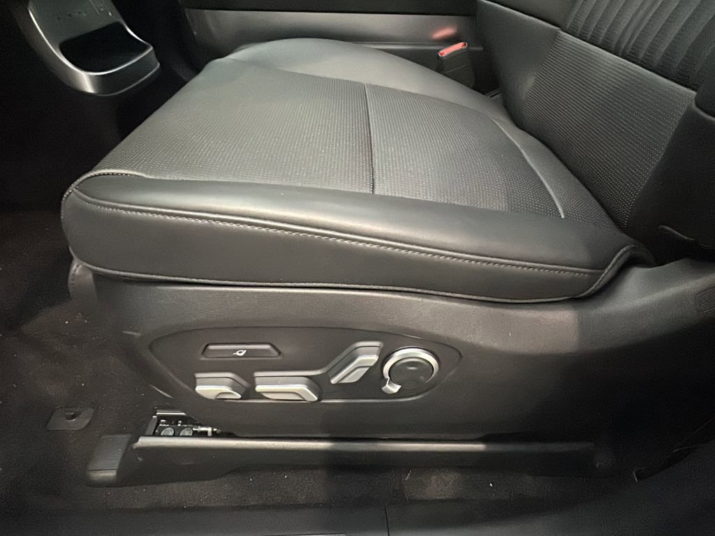 New 2026 Hyundai Ioniq 9 Calligraphy image 10