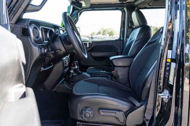 Used 2023 Jeep Wrangler Unlimited Sport AWD/4WD image 6