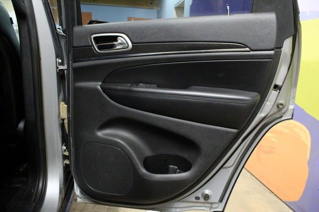 Used 2018 Jeep Grand Cherokee Limited image 13