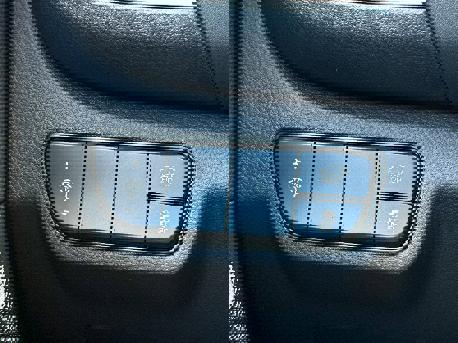 New 2026 Kia Seltos SX w/ SX Sunroof Package image 28